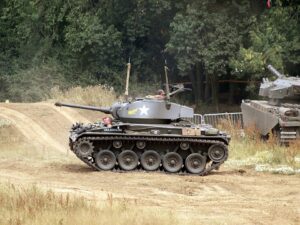 Tank M24 Chaffee