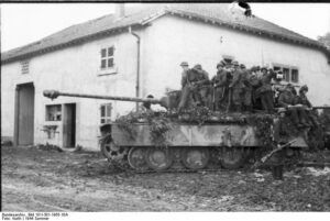 Panzerkampfwagen V Panther a pěchota